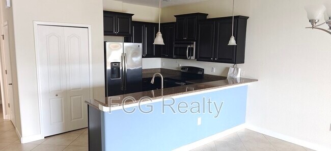 Building Photo - 1239 Long Cove Loop