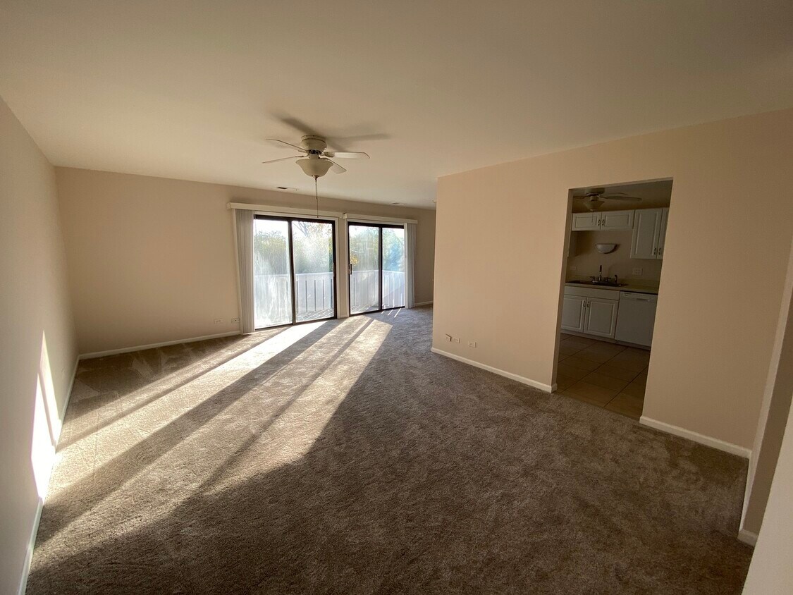 Foto principal - 401 Sandalwood Ln