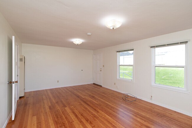 Building Photo - Make new memories in your new home, available for rent now!