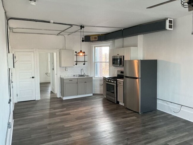 Building Photo - 4539 Montgomery Rd