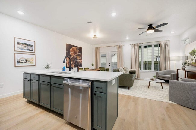 Foto del edificio - 738 N 5th St