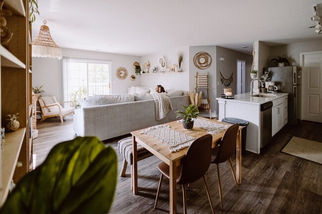 Open floor plans - LC New Albany