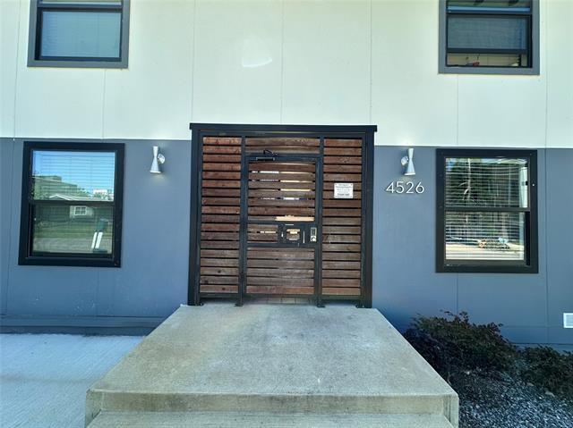 Building Photo - 4526 Munger Ave