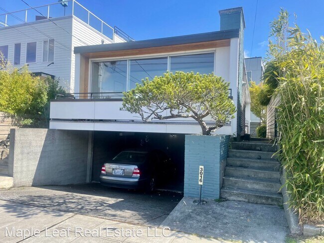 Building Photo - Studio, 1 bath House - 3016 Alki Ave SW