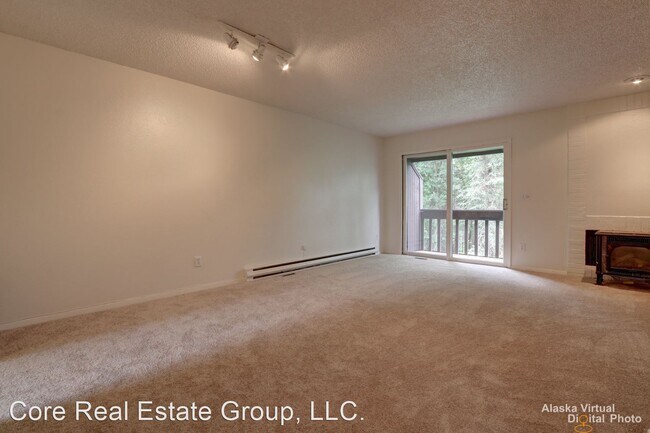 Building Photo - 3 br, 1.5 bath House - 6442 Village Parkway