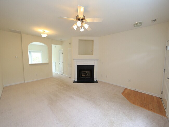 Foto del edificio - Convenient Morrisville Location
