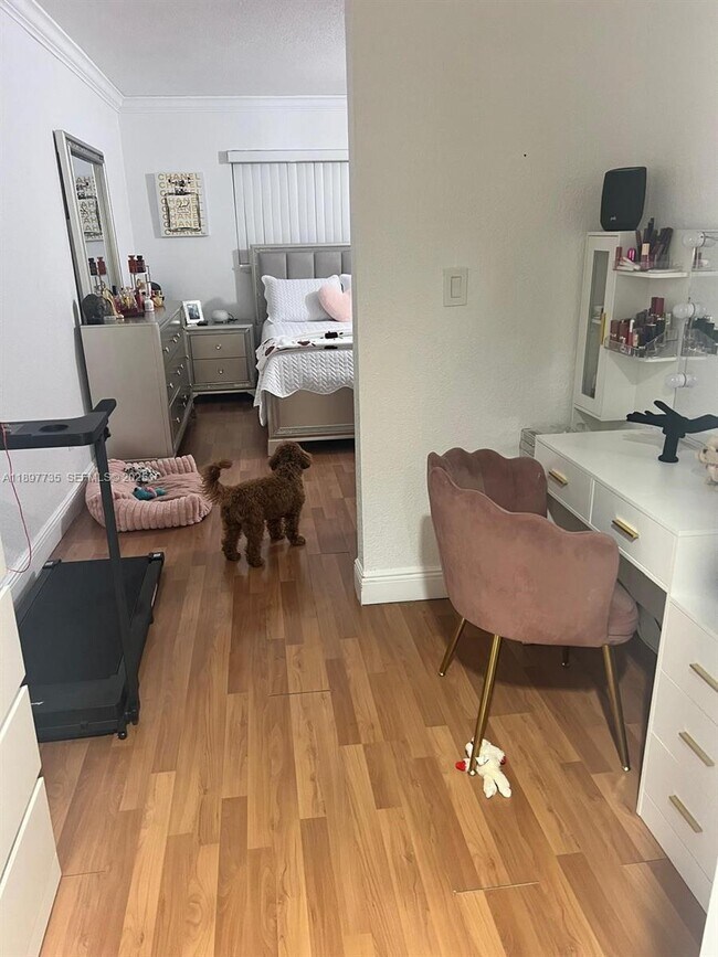 Foto del edificio - 230 NW 87th Ave