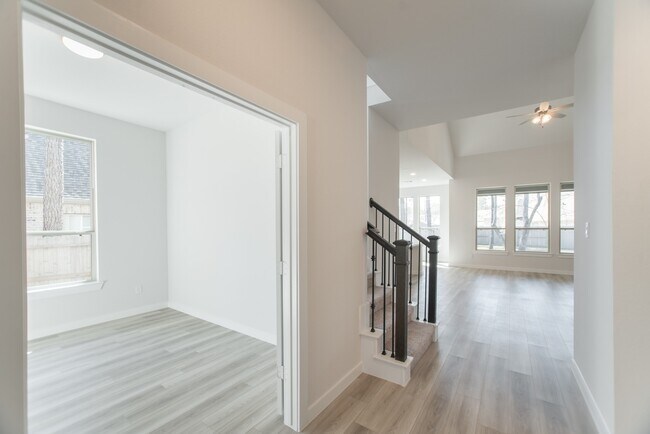 Building Photo - 17138 Crimson Crest Dr
