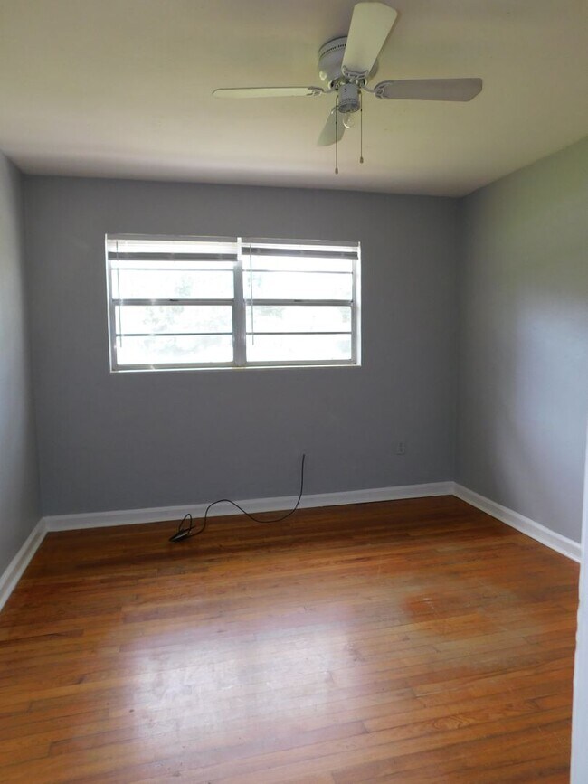 Foto del edificio - 507 NW 34th Ter
