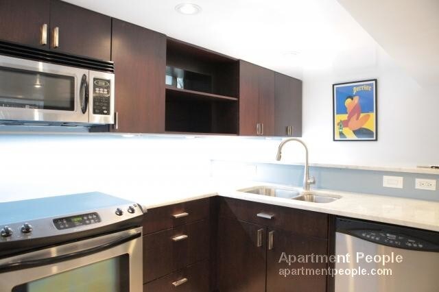 Foto del edificio - 2280 N Clybourn Ave