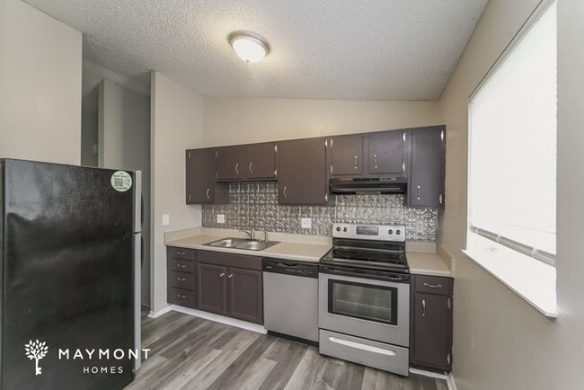 Foto del edificio - 8448 Huntdale Ct