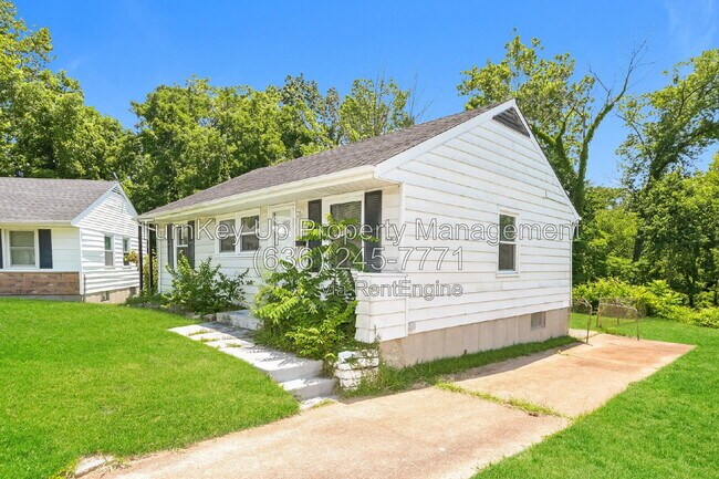 Photo - 10300 Ross Circle House