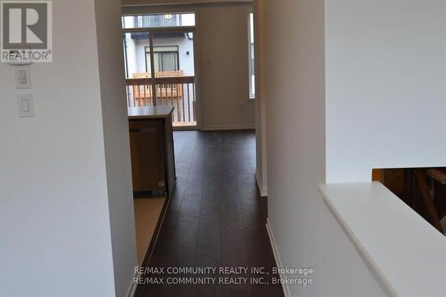 Building Photo - 811 Stanstead Path