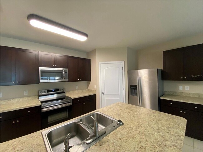 Foto del edificio - 2720 NE 46th Ave