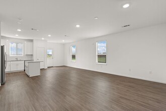Building Photo - 21131 Turtle Gln Ln