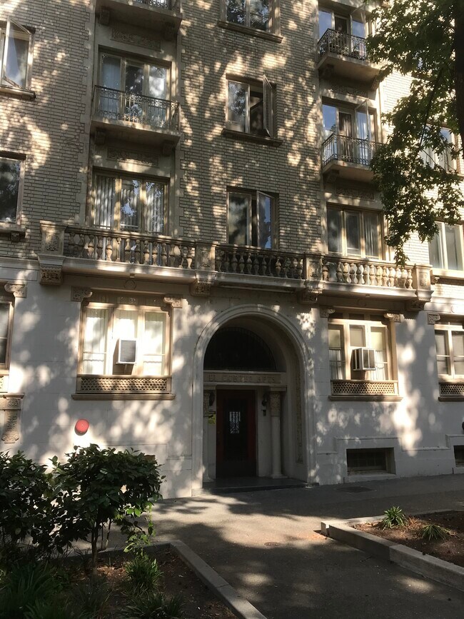 Foto del edificio - 1110 11th St