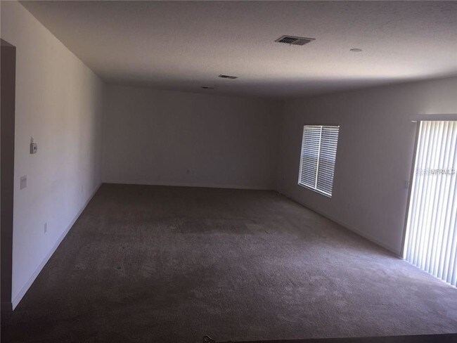 Building Photo - 2228 Waukegan Dr