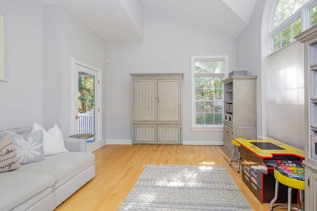 Building Photo - 13 Orkney Rd