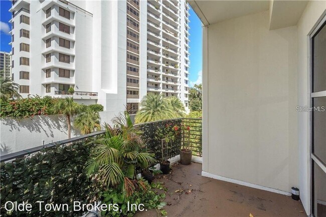 Foto del edificio - 2 br, 2 bath House - 1 S Eola Dr. #18