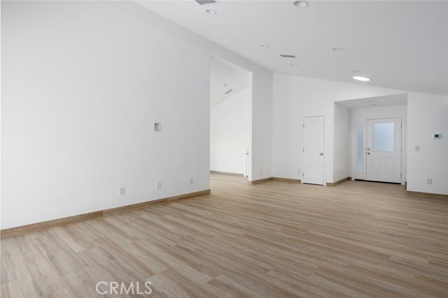 Building Photo - 3410 S Woodland Pl