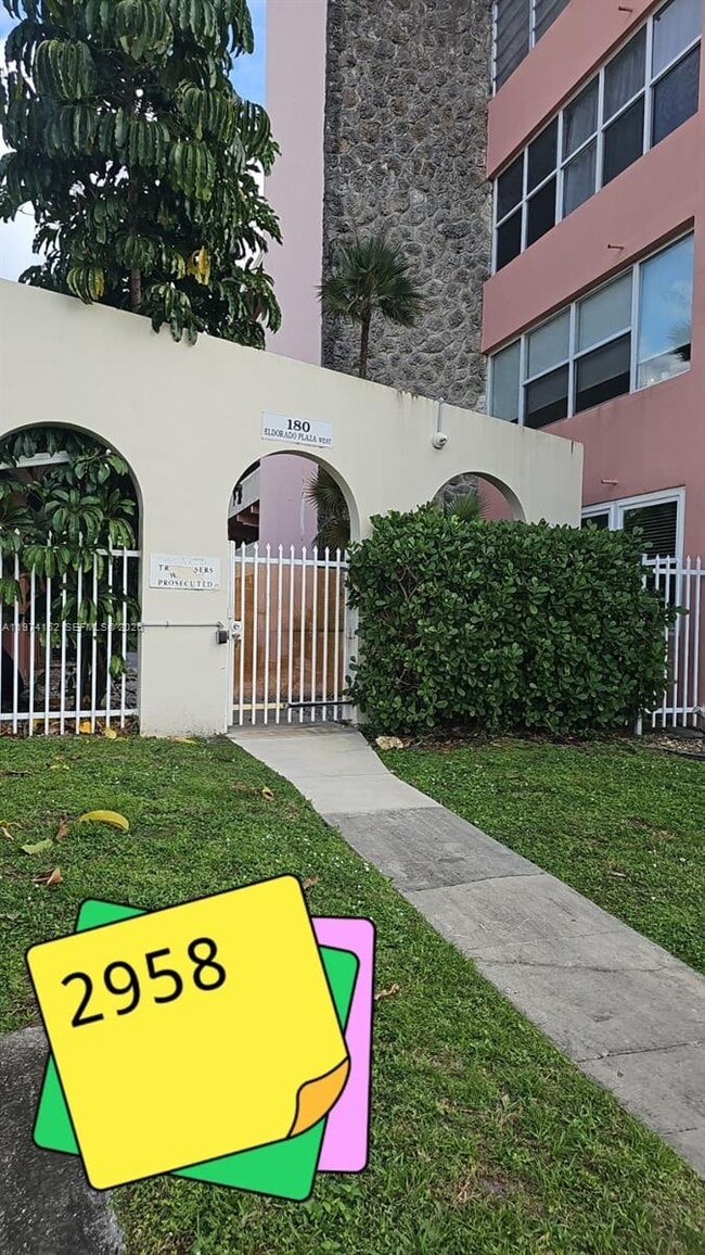 Building Photo - 180 NE 12th Ave