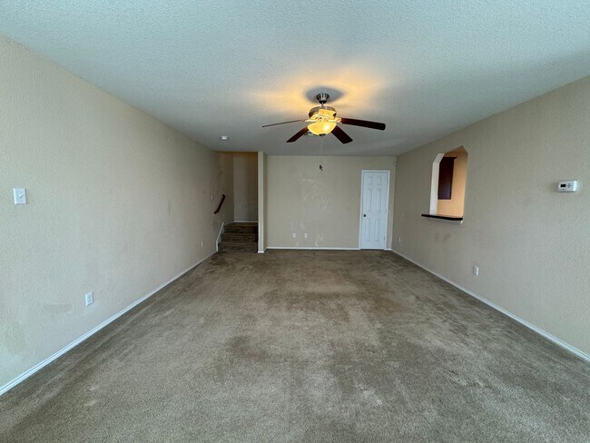 Building Photo - 107 W Gemini Ln