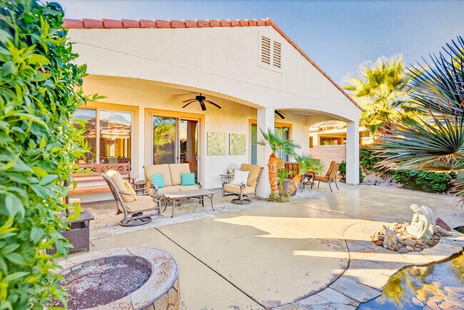 Foto del edificio - 81656 Avenida De Baile