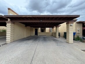 Building Photo - 1729 S Mira Loma Dr
