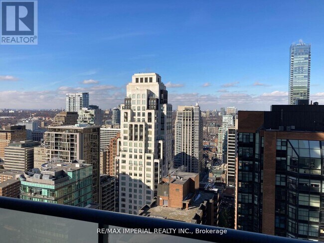 Building Photo - 65 St Mary St