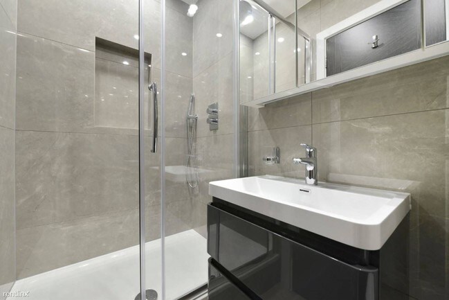 Building Photo - 2 br, 2 bath Condo - 1701 Central Ave Apt F
