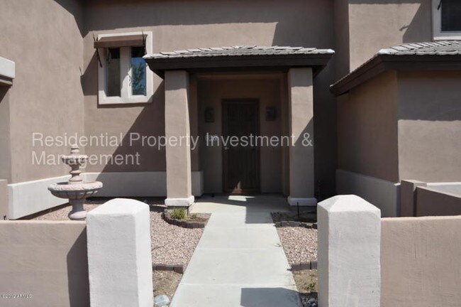 Building Photo - 18147 N 64th Dr W