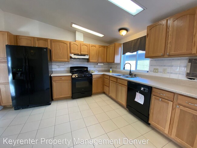 Building Photo - 3 br, 2 bath House - 611 W 4th Ave