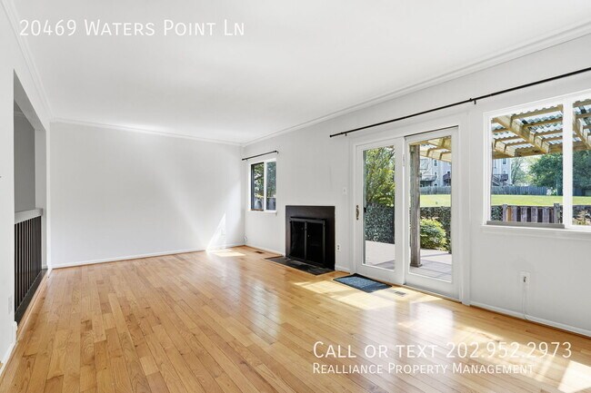 Foto del edificio - 20469 Waters Point Ln
