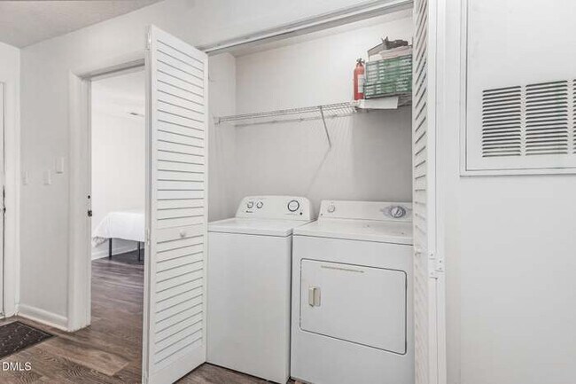 Foto del edificio - 1241 University Ct