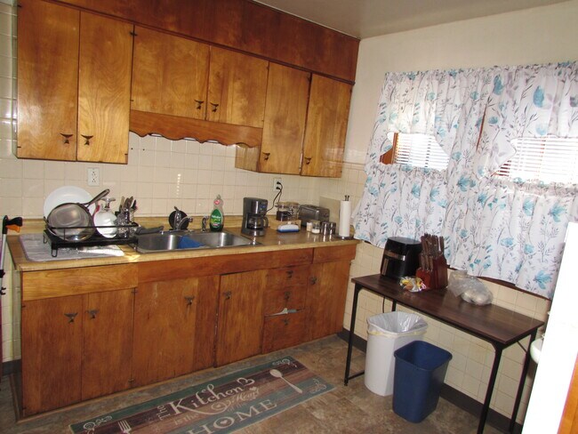 Foto del edificio - 1233 S 87th St