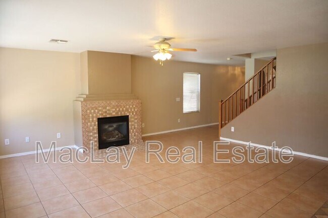 Foto del edificio - 3281 S Martingale Rd