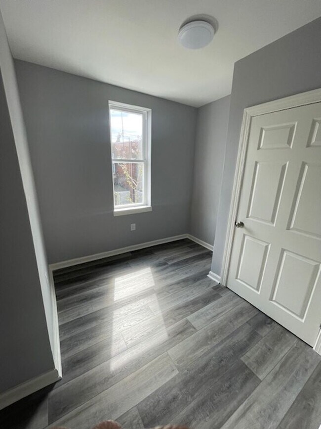 Building Photo - Anika Homes 3 Bedroom