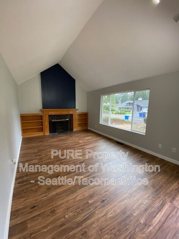 Building Photo - 7315 Zircon Dr SW