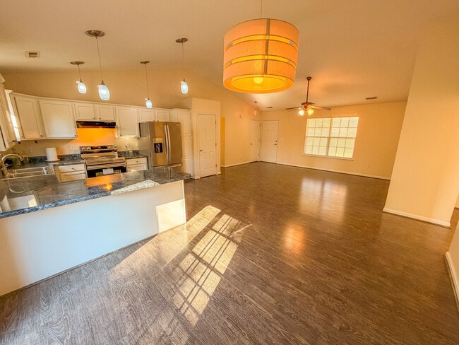 Foto del edificio - 116 Whipple Ln