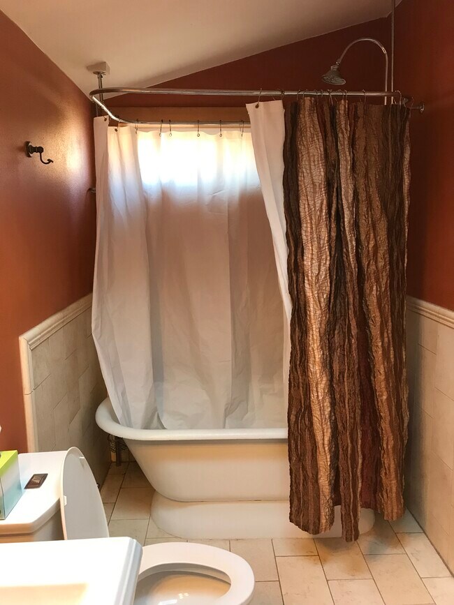 Foto del edificio - 103 W Cannon St