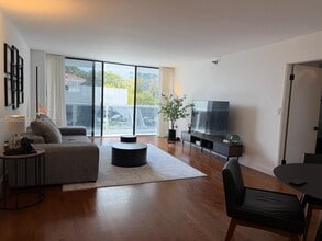 Building Photo - 20505 E Country Club Dr