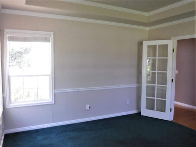 Building Photo - Beautiful 5 bed 3 bath Eagle home in the B...