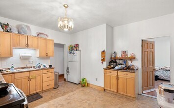 Building Photo - 78 Hillside St