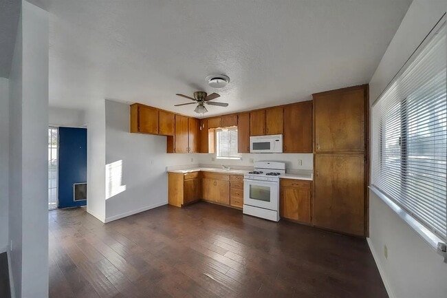 Building Photo - 1101 Snead Dr