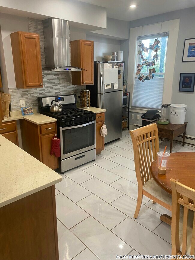 Foto del edificio - 150 Bremen St