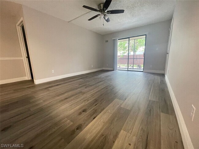Foto del edificio - 5307 Summerlin Rd