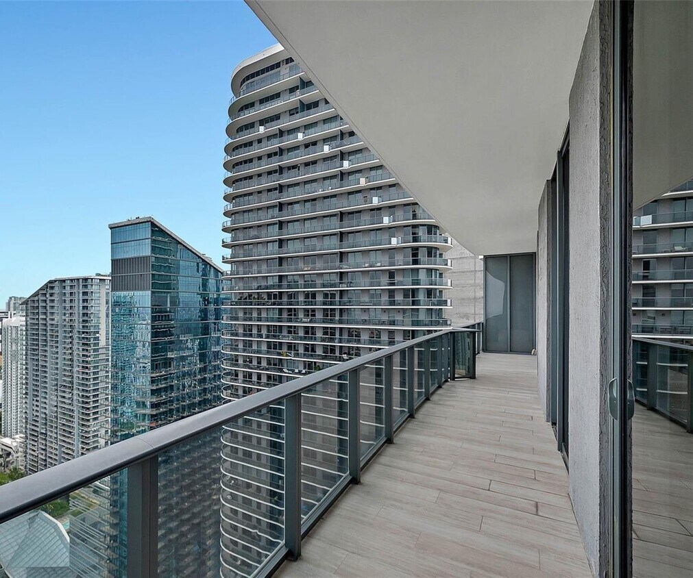 Foto principal - 45 SW 9th St