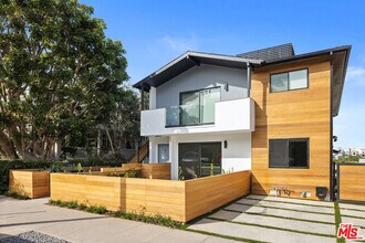 Building Photo - 2918 3rd St