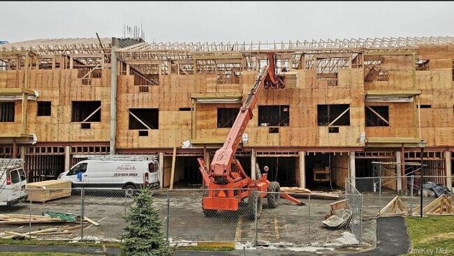 Building Photo - 483 Sierra Vista Ln