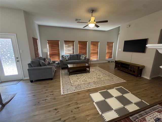 Foto del edificio - 7906 Whitehart St